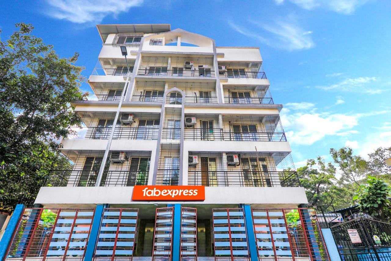 Fabexpress Nalanda Service Apartment Мумбаї Екстер'єр фото
