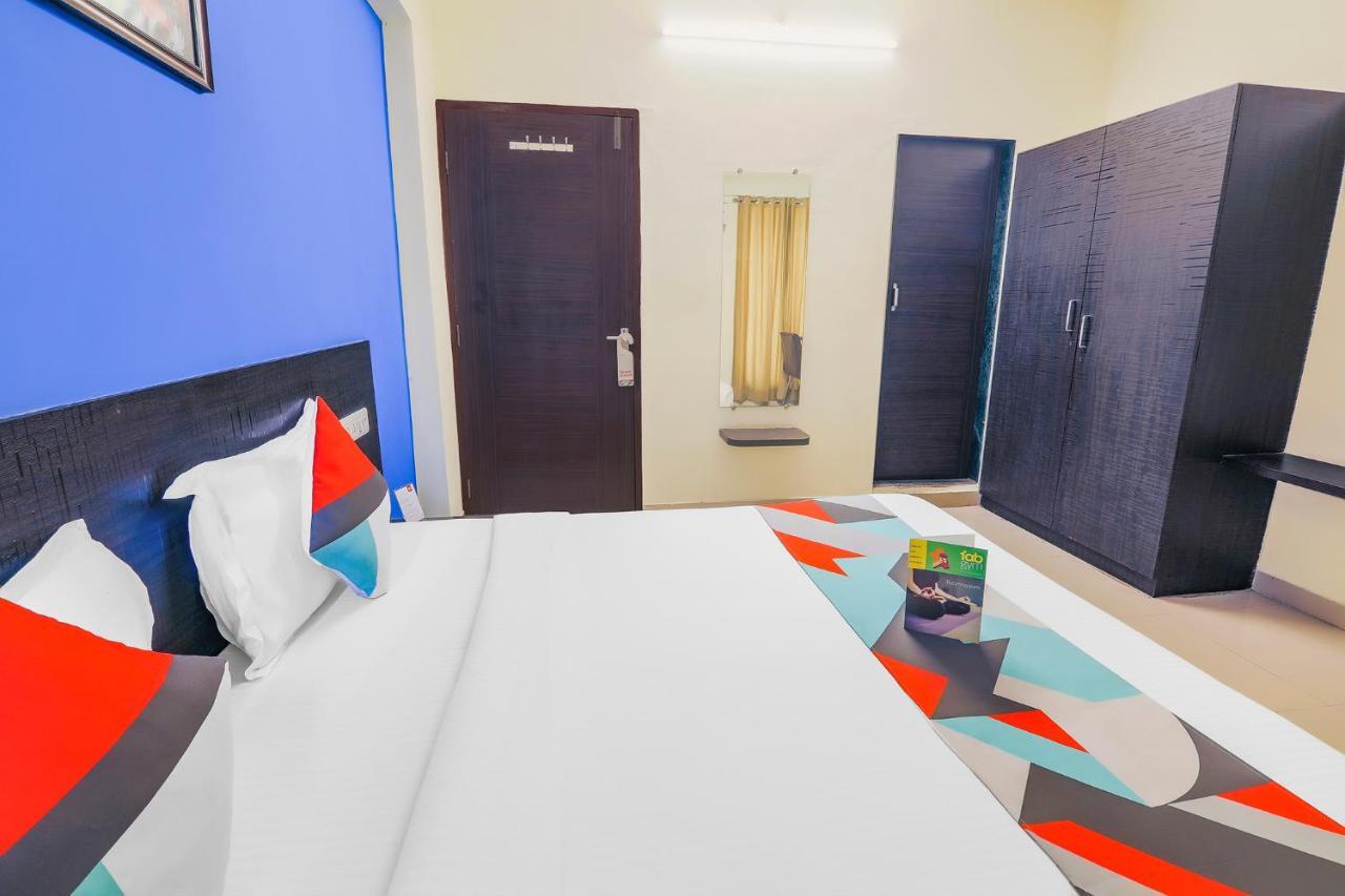 Fabexpress Nalanda Service Apartment Мумбаї Екстер'єр фото